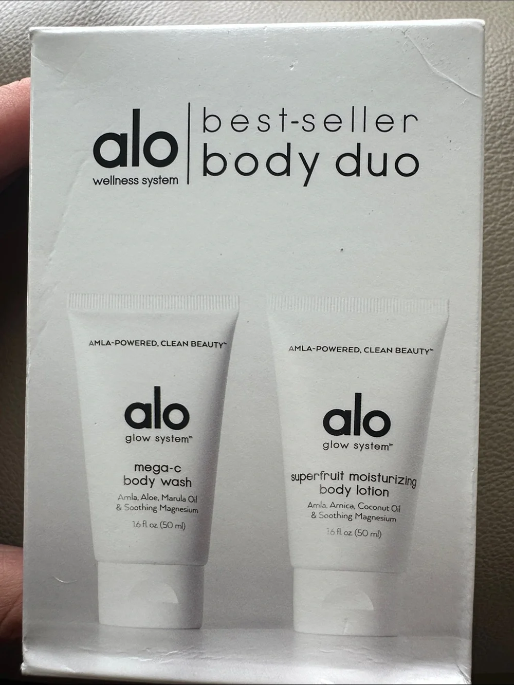 ALO Yoga White Best-Seller Body Duo